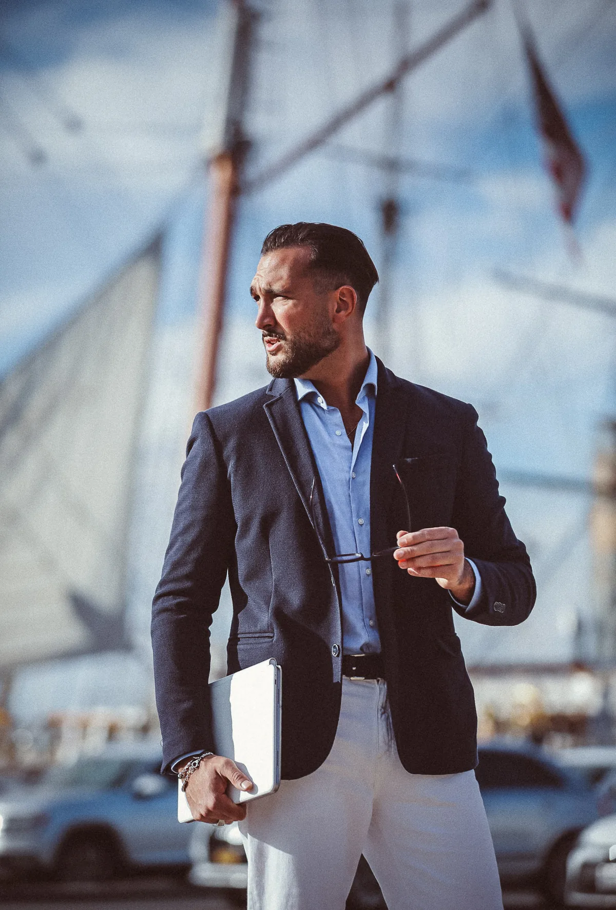 Restaurants — ca-047.webp